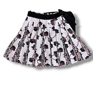 Dorothee Schumacher Silk Pleated Cream Black Floral Metallic Skirt Bow Tie 3/M
